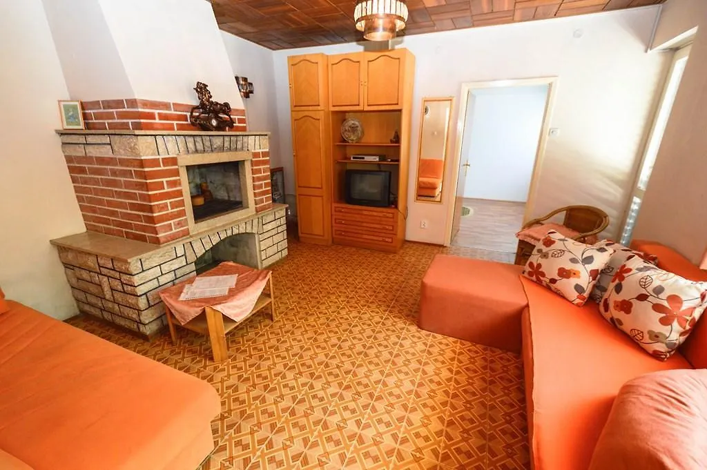 Apartment Pula 6 0*,